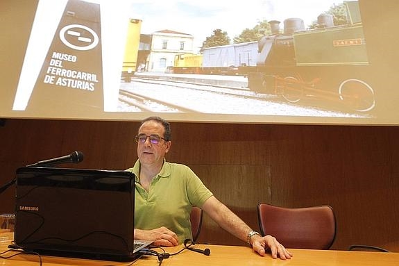 Javier Fernández, director del museo del Ferrocarril, Mierense del año