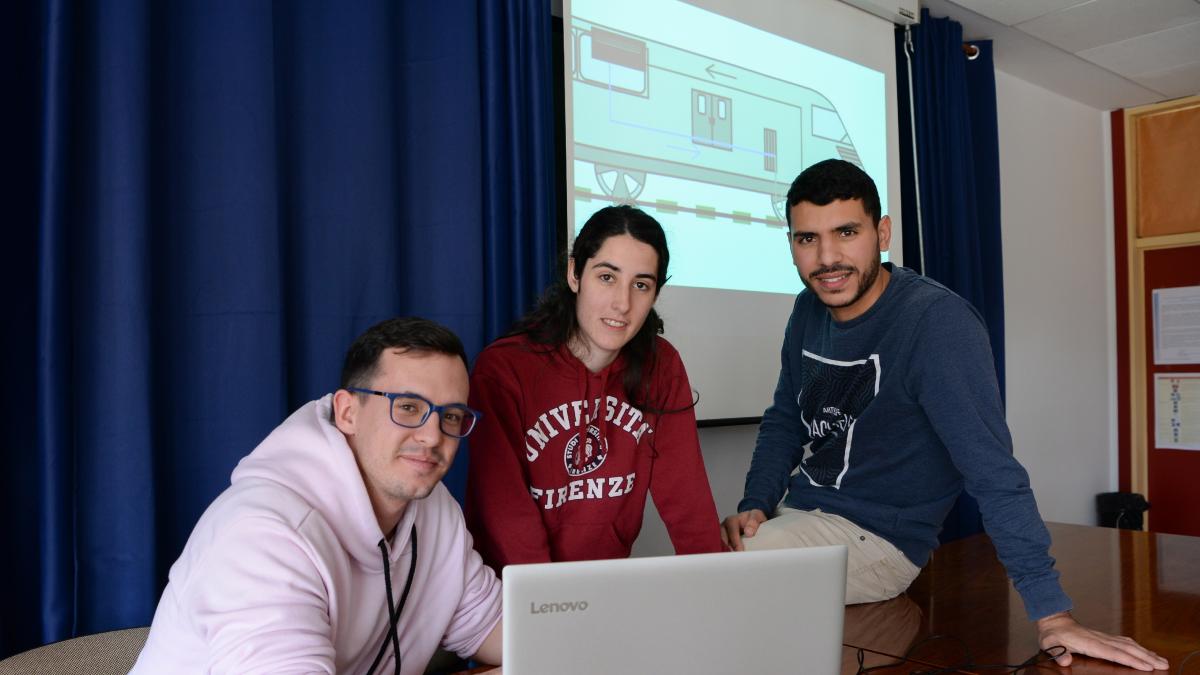 Tres estudiantes de Teruel idean un sistema para calentar los vagones del tren con la energía de las ruedas
