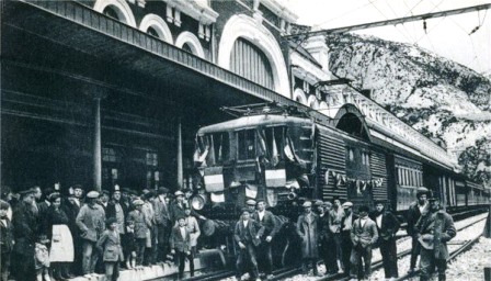 Canfranc, primer tren eléctrico